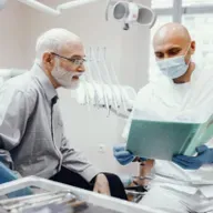 Como a Swiss Dental Services contribui para a saúde oral na terceira idade