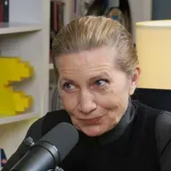 Šta studije o blizanacima otkrivaju o uticaju gena i okruženja na ponašanje ljudi? | Agelast 320