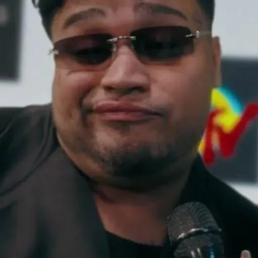 BEN ÜNLÜYÜM - LVBEL C5 x ERA7CAPONE