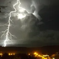 Tertulia: un apagón y otros fenómenos paranormales