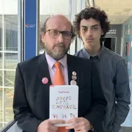 Raul Herrero, un ensayo “Sobre arte infantil”