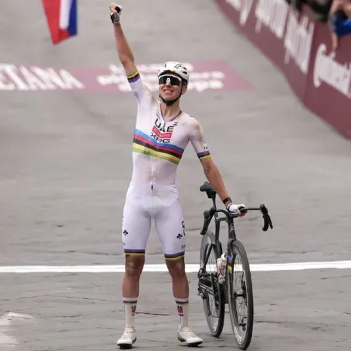 Je débunk les 100 wins d'UAE en 2026 ! | UAE Team Emirates - XRG | Preview 2026