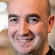 Príomhscéalta an Deiscirt.