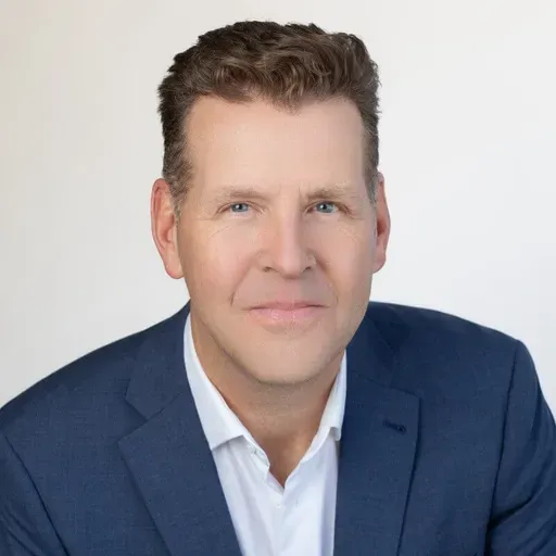 INTO THE FOG: Leadership Stories From the Edge of Uncertainty