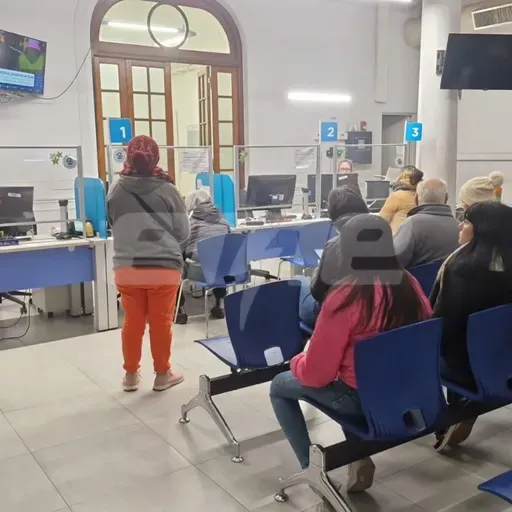Día del Trabajador Estatal: con temor a sanciones, los empleados de ANSES Santa Fe atendieron con normalidad