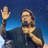 12.11.25 | "Nunca é cedo demais ... nem tarde demais para servir" (Cida Gama)