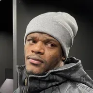 Lamar Jackson discusses his back injury and hopes of being able to return to play in Green Bay