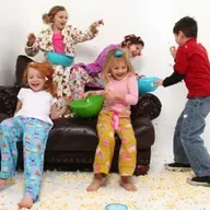 Invitaciones a Jugar y Pijamadas