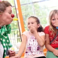 Доктора-клоуны: лечимся с улыбкой