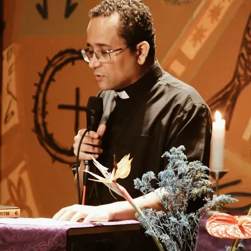 A providência divina em meio ao caos: Ester 1 | Diác. Elias Valentin