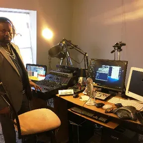 RADIO PUISSANCE DE LUMIERE