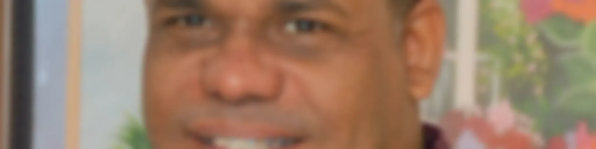 Conexión con René Gómez