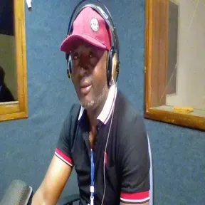 RADIO AGORA ONLINE