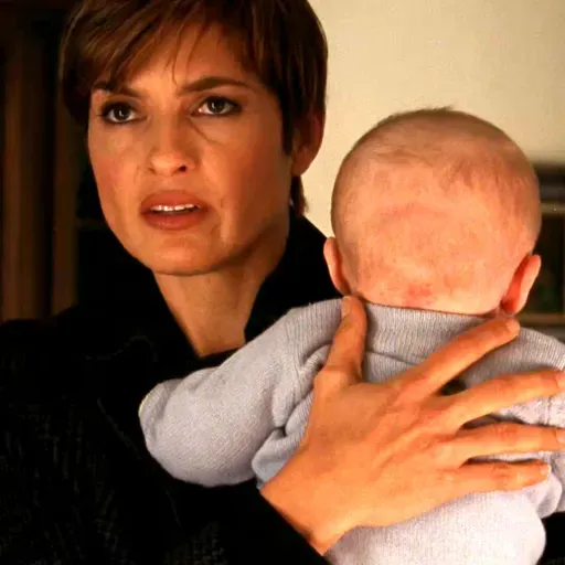 SVU: A dirty cop, infant drug mules, and cocaine-mixed baby formula. And Stabler gets his first kill!