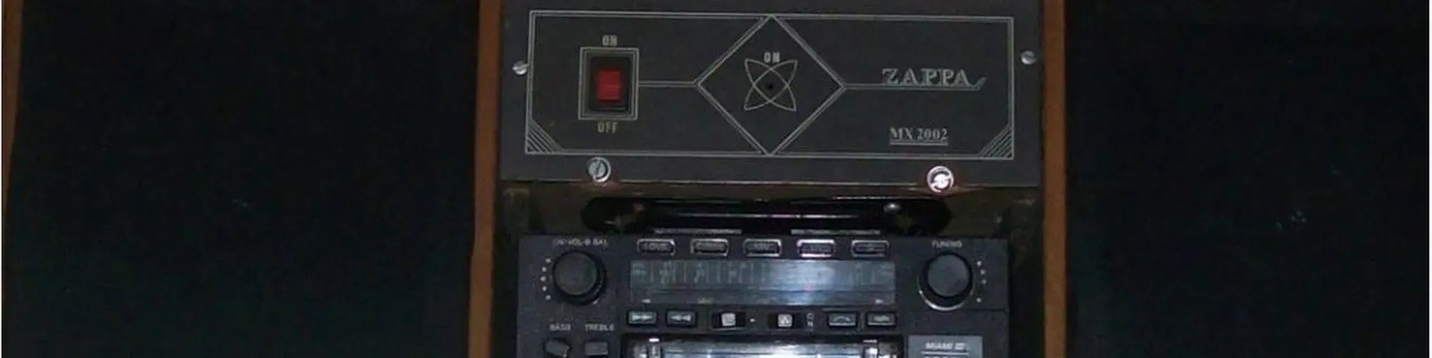 Web Rádio E J 44.0 Andando com Deus