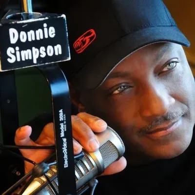 Halftime Chat with Legendary Broadcaster & DJ Donnie Simpson