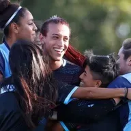 Moni Santino-La Nuestra Fútbol Feminista: "Debates y desafíos en el mundo del deporte"