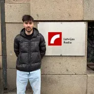 Gatavojoties olimpiskajām spēlēm, saruna ar šorttreka slidotāju Robertu Krūzbergu