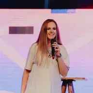 LEVANTE-SE!!! | Priscila Bolzan