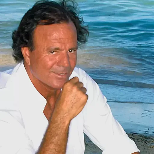 CLUB DE LECTURA T18C043 Toda la vida de Julio Iglesias (27/07/2025)