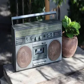 Wuzup Radio
