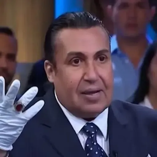 Capítulo Completo Cliente pedante con Misofobia 🍽️🤕👨‍🍳