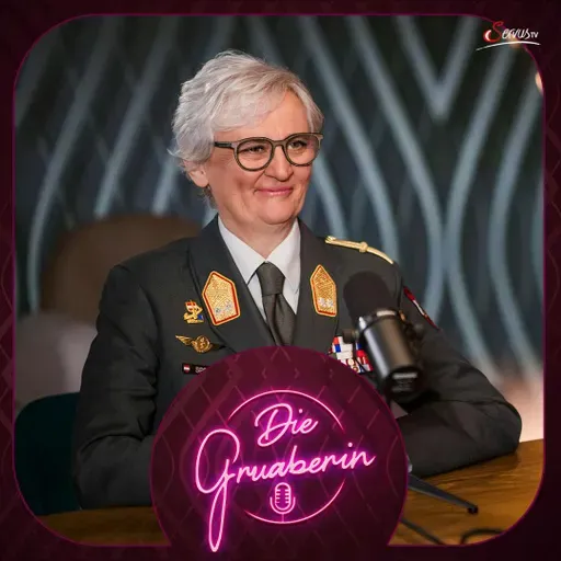 Mit Monika Gruber und Frau Generalmajor Sylvia Sperandio