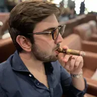 #ELOSOFUMARTAKES - 356th Take - with Litto Gomez, Jr. of La Flor Dominicana