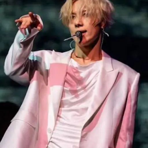 The five Kpop idols who left SM Entertainment Mark Lee, Taemin, Lucas, Ten, and Taeil Part 2