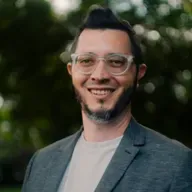 09.11.25 (10h15) | Orphan Sunday (Caio Peres)