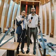 RABS SALLY Z Y RAUL A- LA BERAJA TAN GRANDE DE LOS ALIMENTOS EN EL SEDER DE PESAJ