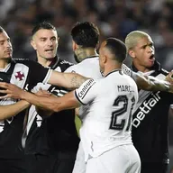 GE Vasco #415 - Diniz achou a escalação ideal do meio-campo?