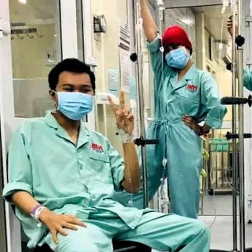 Cuộc chiến trường kỳ chống ung thư - Kỳ cuối: 'May mắn tôi được cứu chữa kịp'