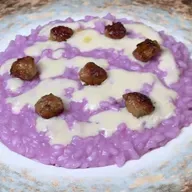 Risotto al cavolo viola e salsiccia