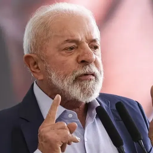Tarifaço é tratado de modo 'pouco institucional' e 'sem transparência', diz embaixador Graça Lima