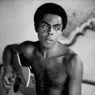 Entrevista antigua con Gilberto Gil sobre sus conciertos en Madrid y Barcelona del 2008