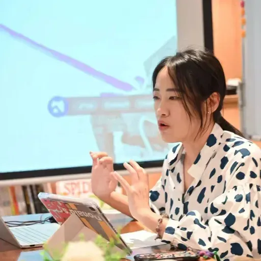 Vol.153 欣仔：一个十年互联网运营人如何把大厂经验变成自由职业杠杆？