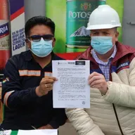 Envibol proveerá envases de vidrio a la industria cervecera de Potosí Por un acuerdo de más de Bs 10 millones