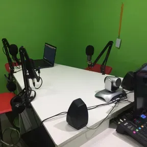 RADIO B S S