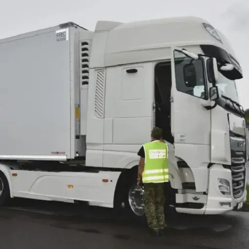 Аб’язныя шляхі: як перавозчык з Беларусі абыходзіць санкцыі ЕС