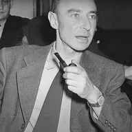 Review de Oppenheimer de Christopher Nolan