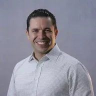 30.11.25 (17h) | "O Deus que não muda, muda tudo em nós" (Raphael Gadelha)