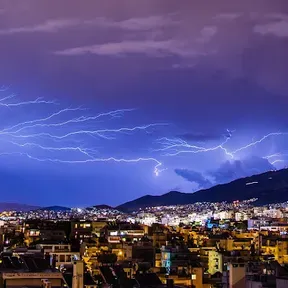 RETRO THUNDER RADIO ON LINE