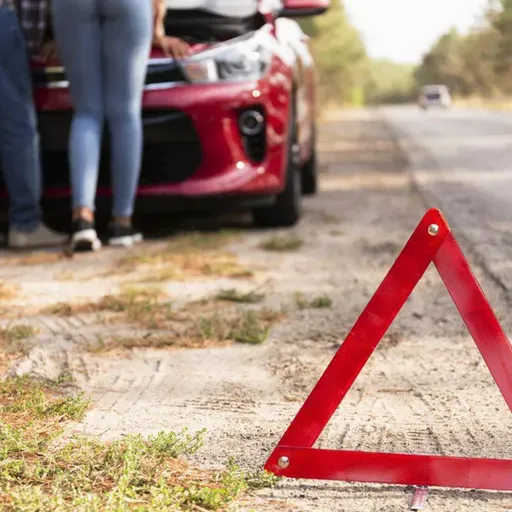 Sinal Verde: tecnologia substitui triângulo nas estradas espanholas