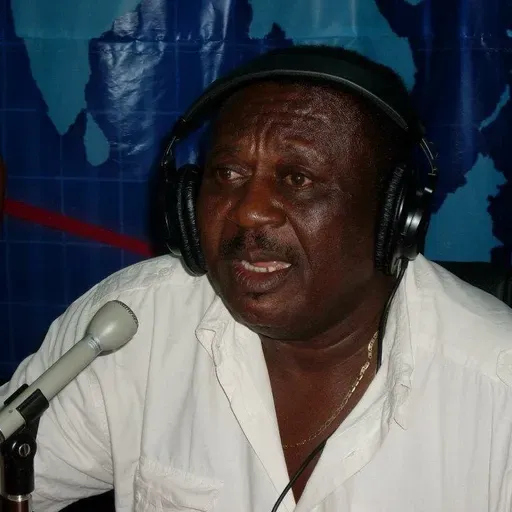 PAA KOFI ABRRRONOMA MEETS A.B. CRENTSIL.mp4