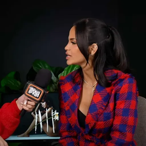 Natti Natasha responde las preguntas de sus fans: "Admiro muchísimo a Karol G"