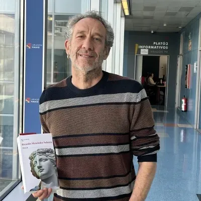 Pasado y futuros: Ricardo Menéndez Salmón y Paco Bolea