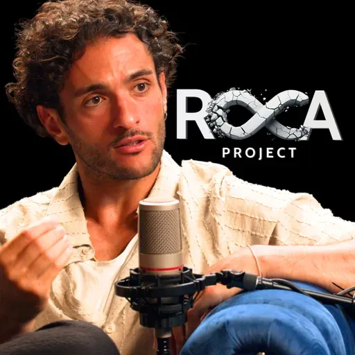 #52 - Encontrar la Felicidad entre “Esclavos”, Basura y Tribus | Progetto Happiness en Roca Project