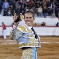 Camina convencido de una gran tarde Diego Silveti el 5 de febrero