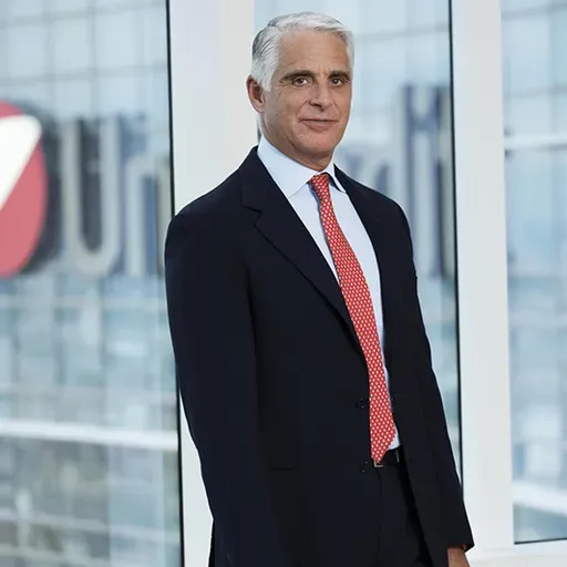 UniCredit tenta la conquista del 10% di Delfin in Generali
